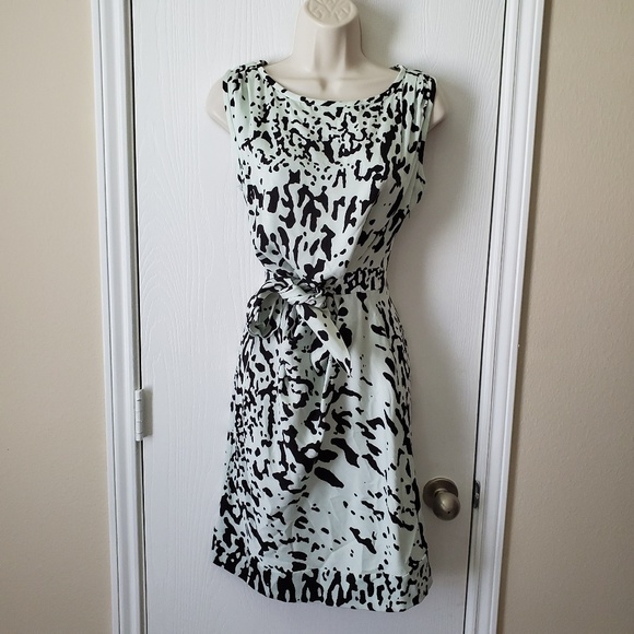 DVF New Della Silk Blend Dress - Picture 2 of 8